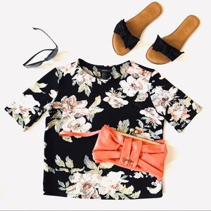 🎀Jessica Simpson Clutch🎀